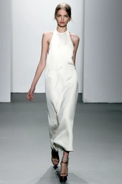 Look 1